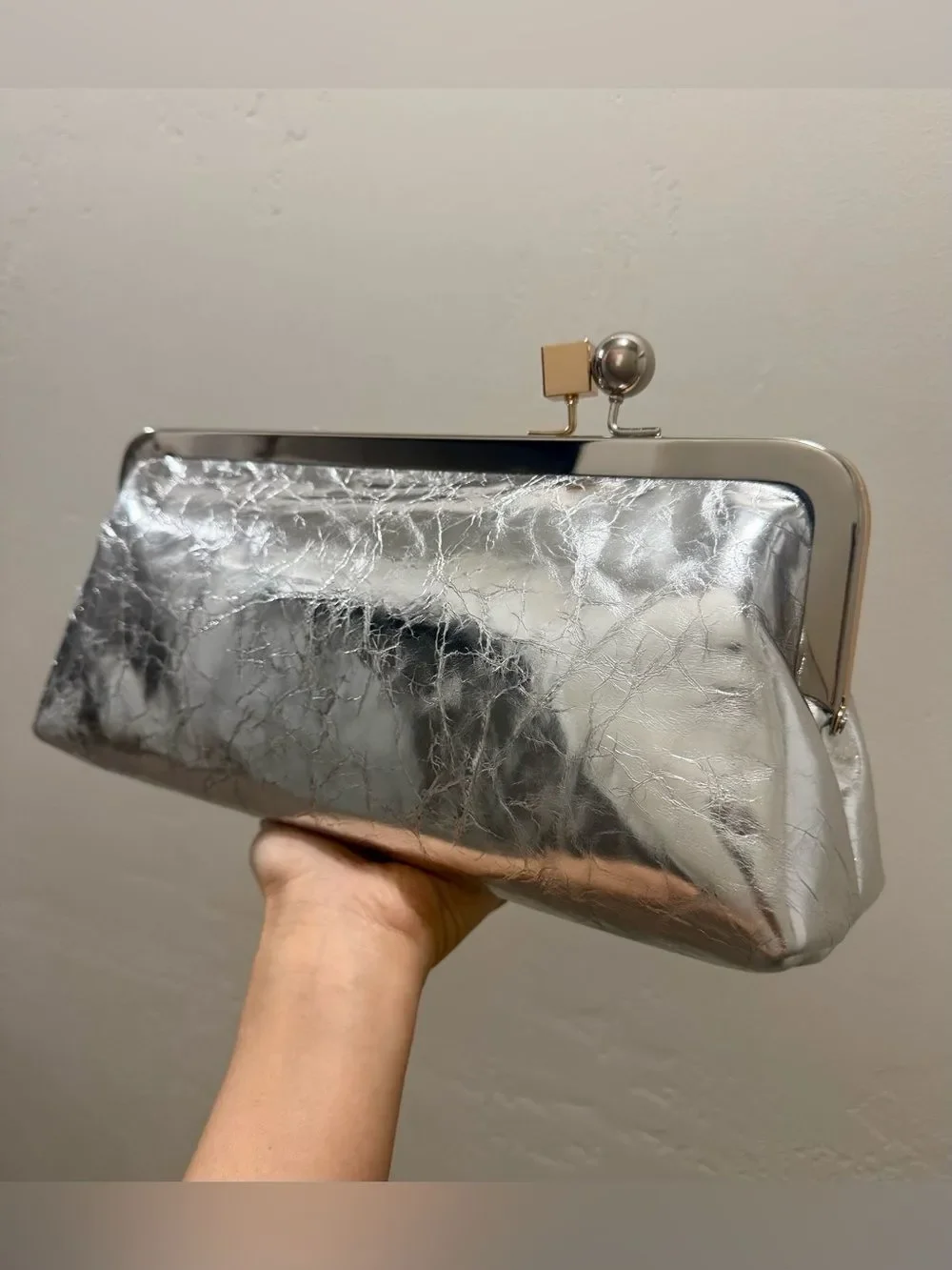 Silver Wrinkled Leather Handmade Unique Kisslock Frame Bag, Large Size Clutch